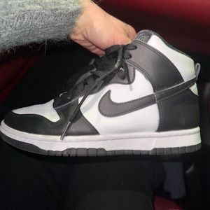 Women’s high panda dunk
